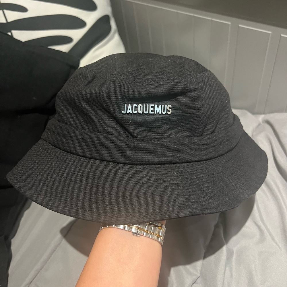 Jacquemus Black Bucket Hat with White Embroidered Logo